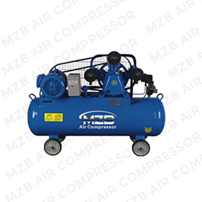 Compressor de ar acionado por correia 5,5Kw/7,5Hp W-0,67/8